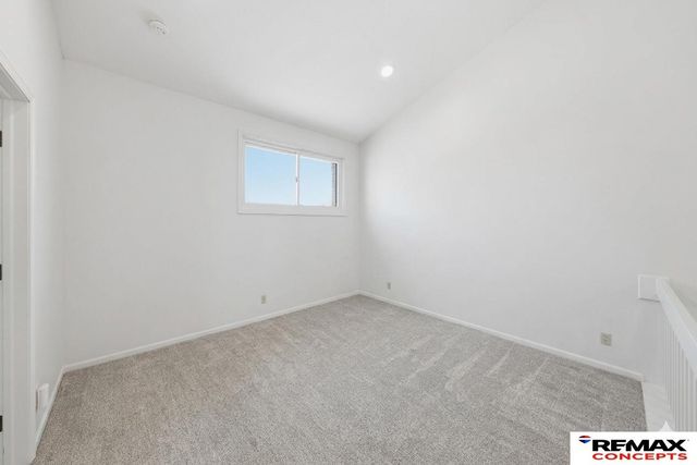 1901 Greenbriar Lane, Lincoln, NE 68506