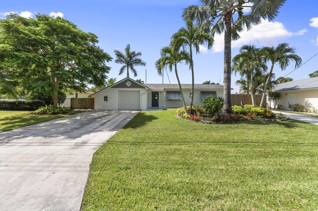 1769 SW Dyer Point Road, Palm City, FL 34990