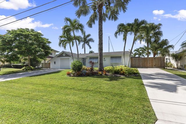 1769 SW Dyer Point Road, Palm City, FL 34990