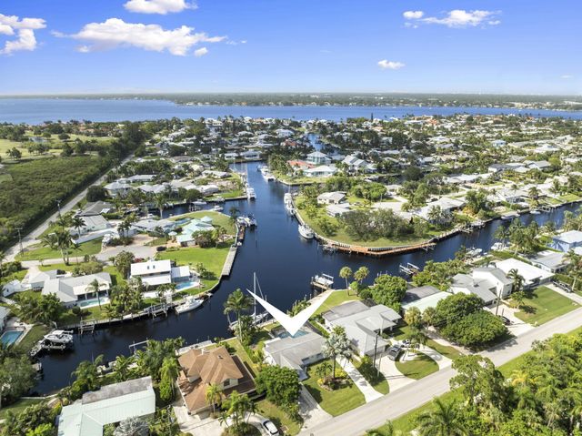 1769 SW Dyer Point Road, Palm City, FL 34990