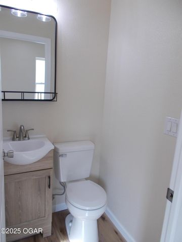 1815 S Picher Avenue, Joplin, MO 64804