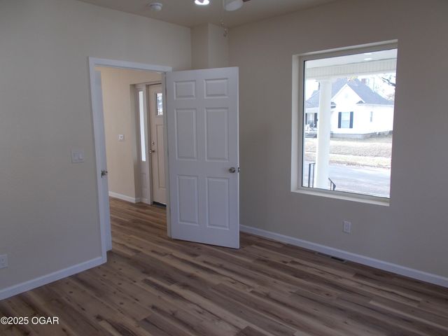 1815 S Picher Avenue, Joplin, MO 64804