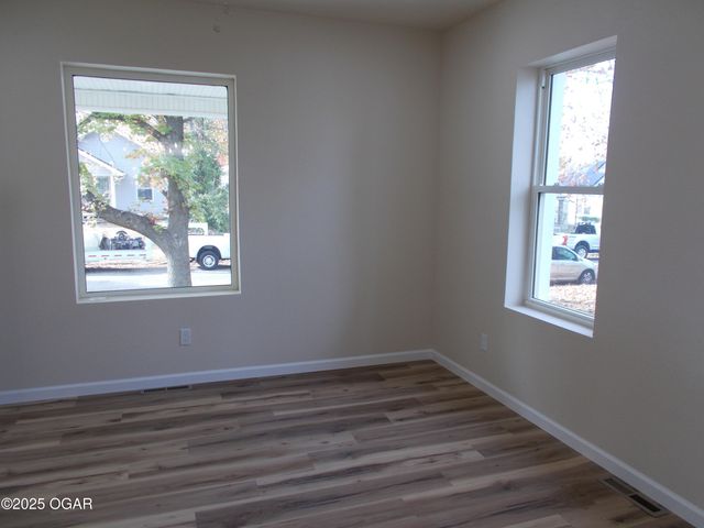 1815 S Picher Avenue, Joplin, MO 64804