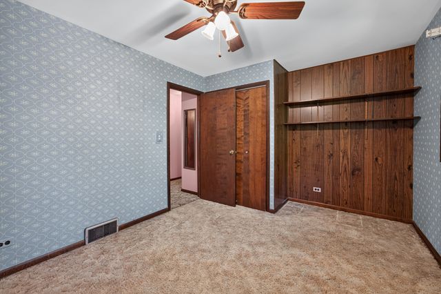 4N326 Wiant Road, West Chicago, IL 60185