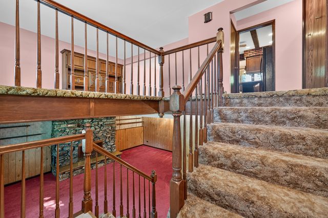 4N326 Wiant Road, West Chicago, IL 60185