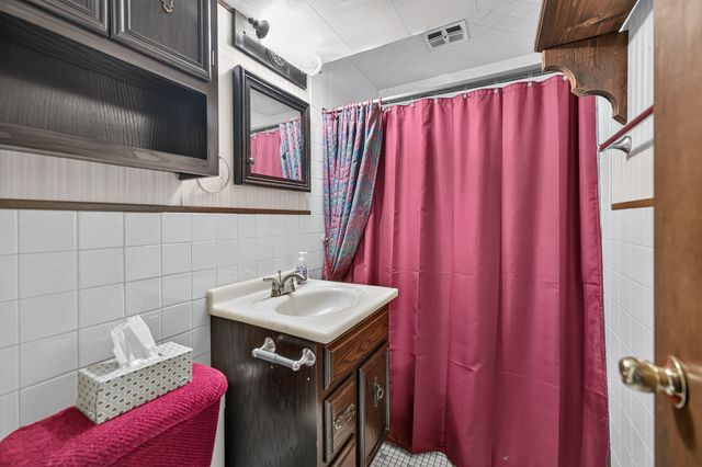4N326 Wiant Road, West Chicago, IL 60185