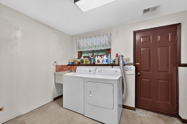 4N326 Wiant Road, West Chicago, IL 60185