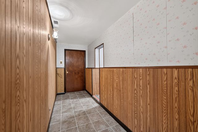 4N326 Wiant Road, West Chicago, IL 60185