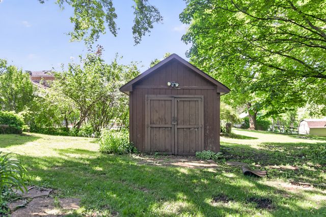 4N326 Wiant Road, West Chicago, IL 60185