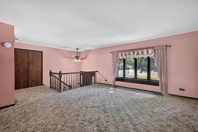 4N326 Wiant Road, West Chicago, IL 60185