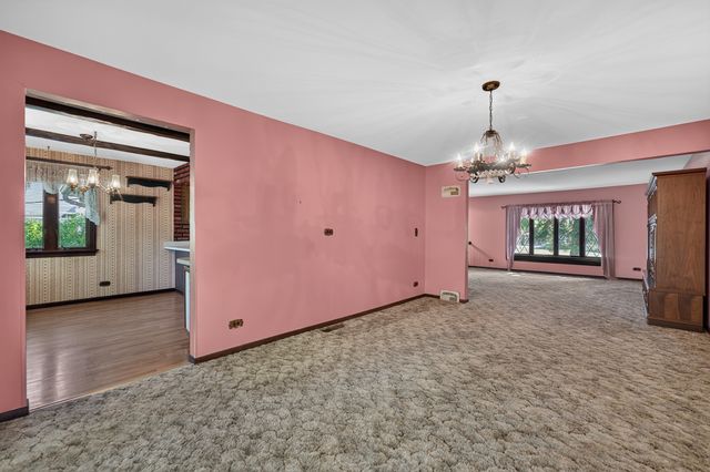 4N326 Wiant Road, West Chicago, IL 60185