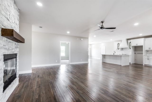 1218 Lynn Way, Waxahachie, TX 75165