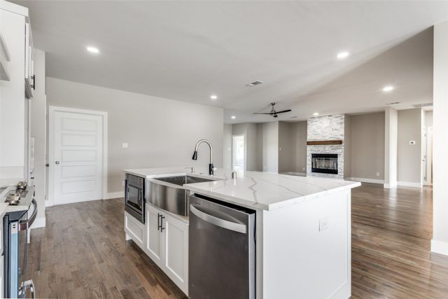 1218 Lynn Way, Waxahachie, TX 75165