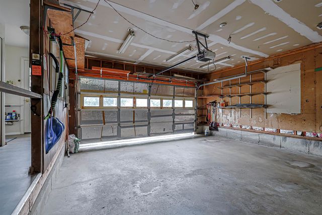 46 Airport Road, Newington, NH 03801