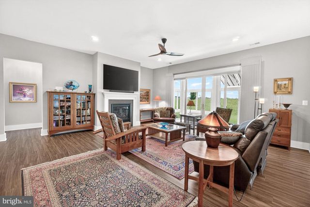 374 LIVELY STREAM WAY, Gettysburg, PA 17325