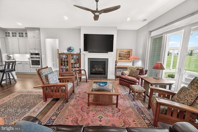 374 LIVELY STREAM WAY, Gettysburg, PA 17325