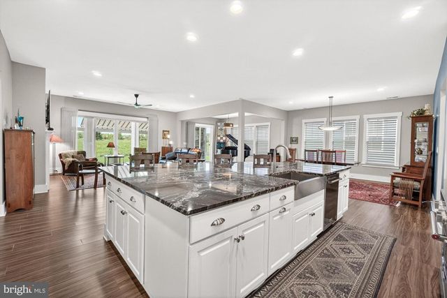 374 LIVELY STREAM WAY, Gettysburg, PA 17325