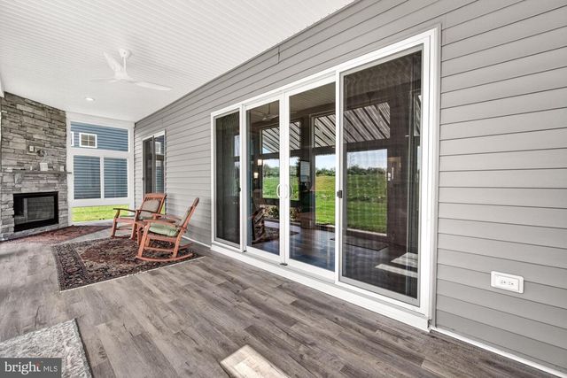 374 LIVELY STREAM WAY, Gettysburg, PA 17325