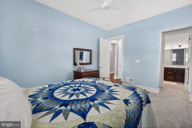 374 LIVELY STREAM WAY, Gettysburg, PA 17325