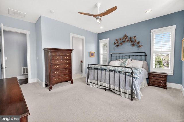 374 LIVELY STREAM WAY, Gettysburg, PA 17325