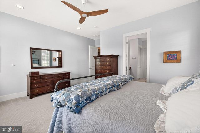 374 LIVELY STREAM WAY, Gettysburg, PA 17325