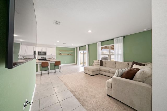 740 SQUIRES GROVE DRIVE, Winter Haven, FL 33880