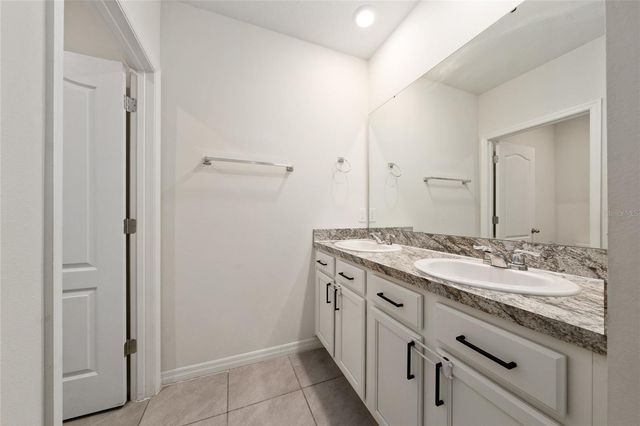 740 SQUIRES GROVE DRIVE, Winter Haven, FL 33880