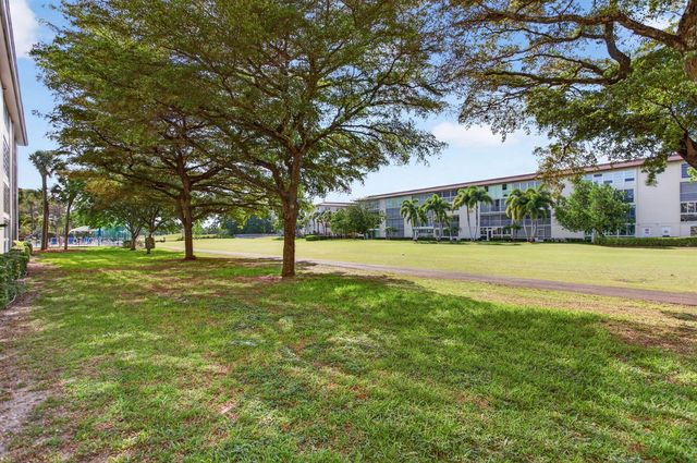 3201 Portofino Point F1, Coconut Creek, FL 33066