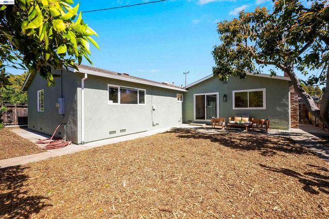 4325 Lorren Dr, Fremont, CA 94536