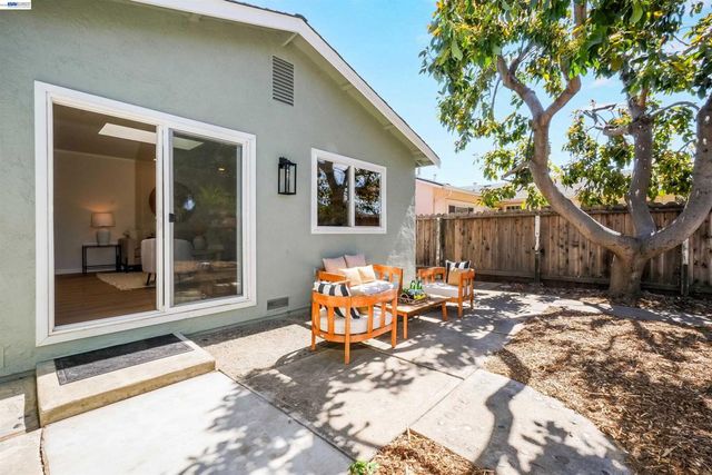 4325 Lorren Dr, Fremont, CA 94536