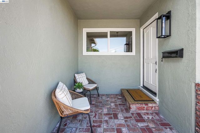 4325 Lorren Dr, Fremont, CA 94536