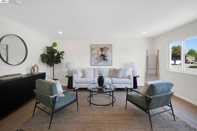 4325 Lorren Dr, Fremont, CA 94536