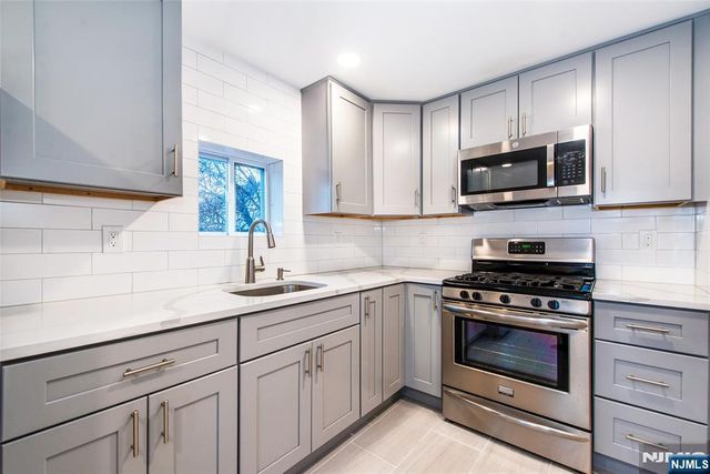 189 Washington Avenue, Little Ferry, NJ 07643