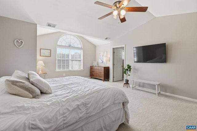 22 VILLA AVE, Zion Crossroads, VA 22942