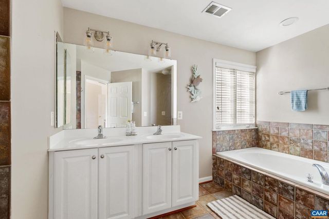 22 VILLA AVE, Zion Crossroads, VA 22942