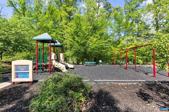 22 VILLA AVE, Zion Crossroads, VA 22942