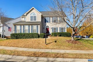 22 VILLA AVE, Zion Crossroads, VA 22942