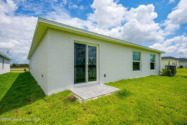 1890 Bayou Avenue SW, Palm Bay, FL 32908