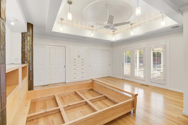 3950 American River Dr, Sacramento, CA 95864