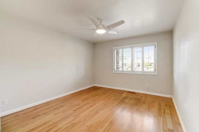 3950 American River Dr, Sacramento, CA 95864