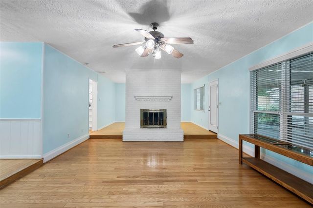 1510 Loch Lake Drive, El Lago, TX 77586