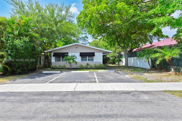 1716 SW 11th Court 2, Fort Lauderdale, FL 33312