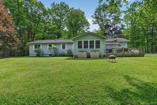 11 Fairway Drive, Highland Lake, NY 12743