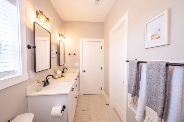 1026 SE Balsamroot Lane, Madras, OR 97741