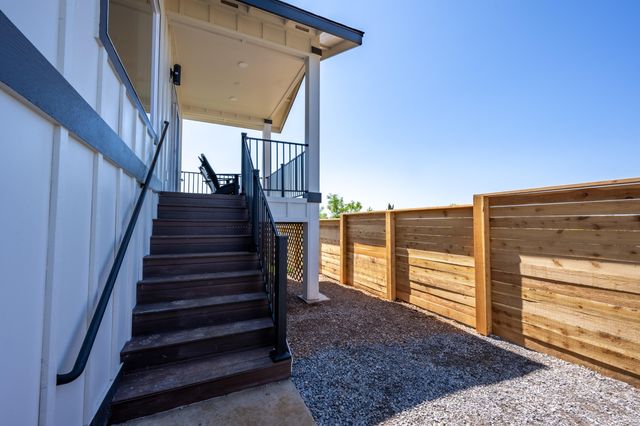 1026 SE Balsamroot Lane, Madras, OR 97741