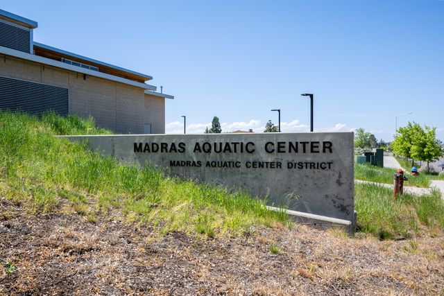 1026 SE Balsamroot Lane, Madras, OR 97741