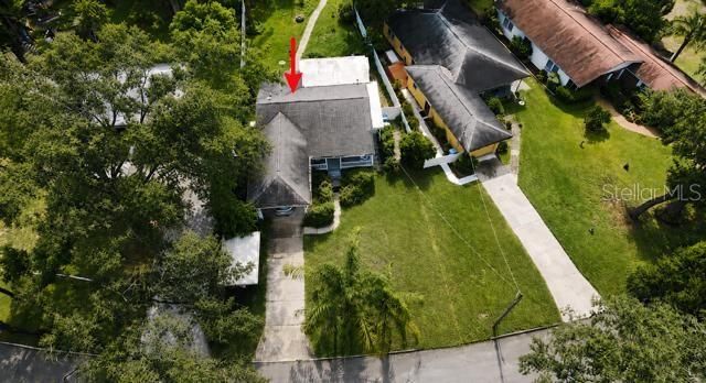 11710 NORTH DRIVE, Tampa, FL 33617