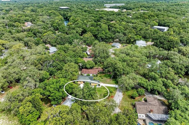 11710 NORTH DRIVE, Tampa, FL 33617