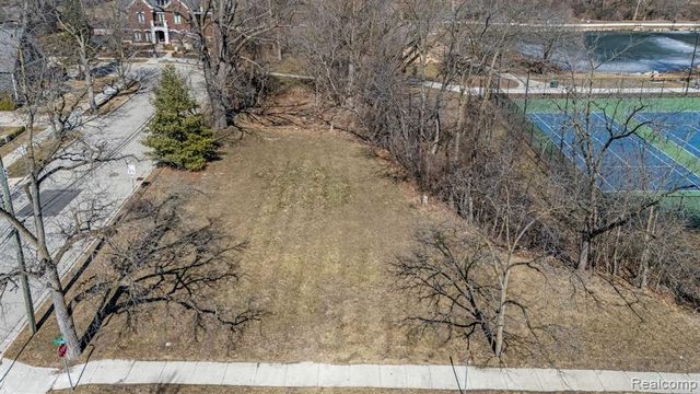 446 6th Street, Rochester, MI 48307