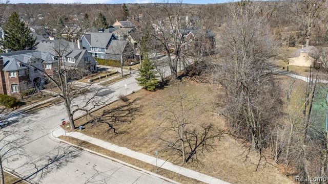 446 6th Street, Rochester, MI 48307